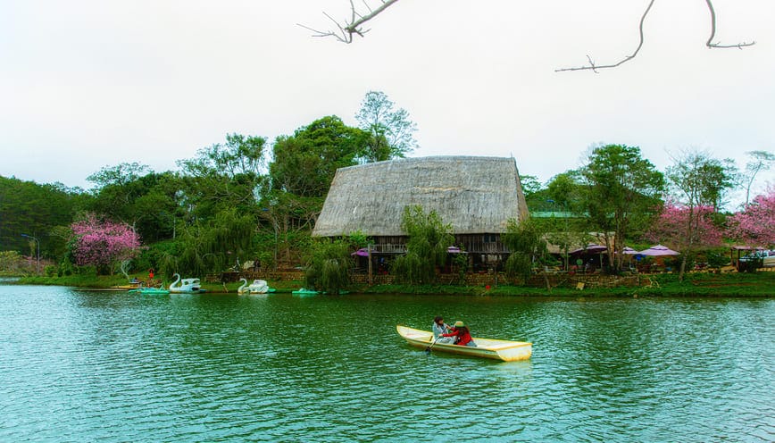 Khu du lịch Măng Đen rất nổi tiếng ở Kon Tum