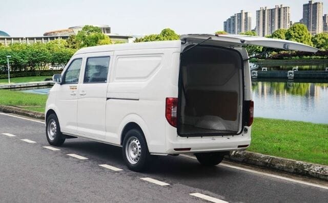 Các bạn có thể tham khảo và chọn những đại lý bán xe uy tín để mua xe đảm bảo chất lượng