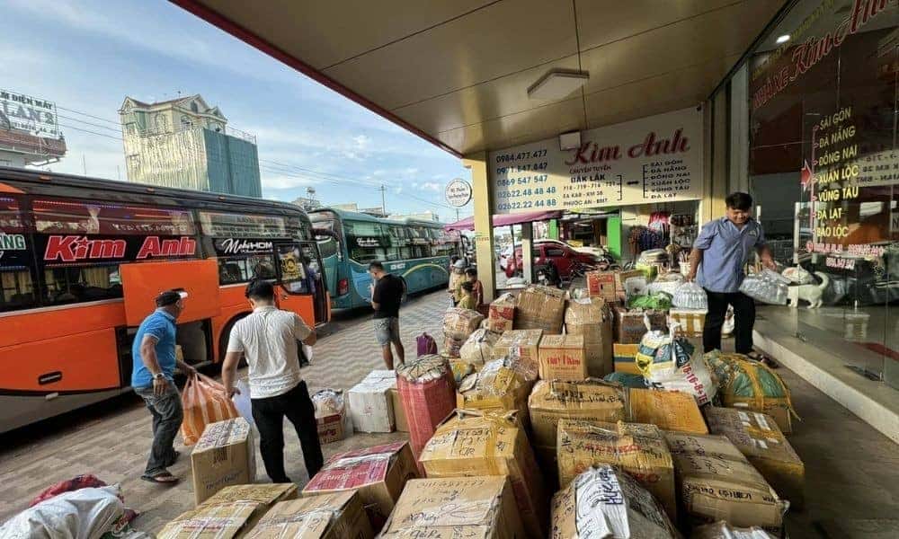 Cách đặt vé khi di chuyển tại nhà xe Kim Anh