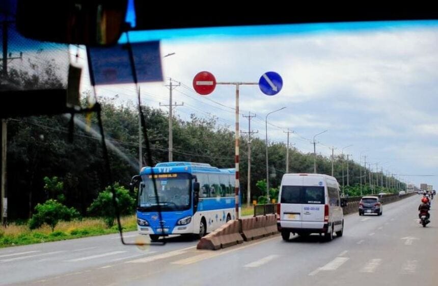 Cách đặt vé và thanh toán tại nhà xe Cúc Phương