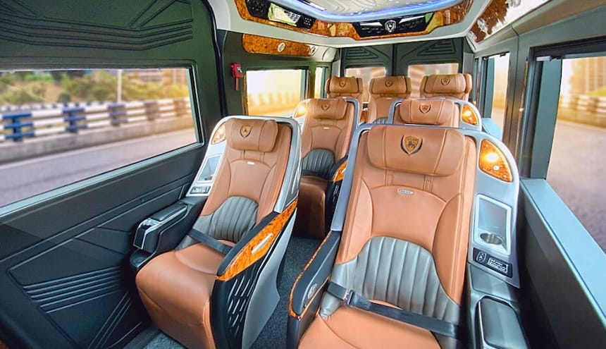 Dòng xe limousine hiện đại, đầy đủ tiện nghi