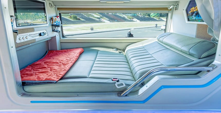 Nhà xe phục vụ nhu cầu đi lại trong tỉnh và một số khu vực lân cận