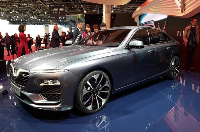 Ảnh VinFast Lux A 2.0 ra mắt tại triển lãm Paris Motor Show 2018