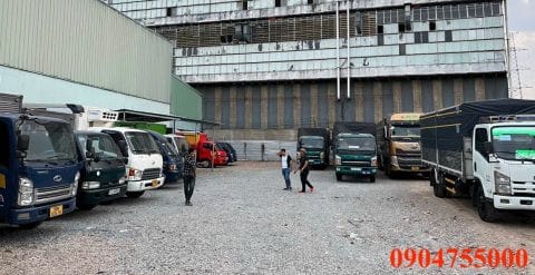 Bãi xe tải cũ tại Thuận An, Bình Dương