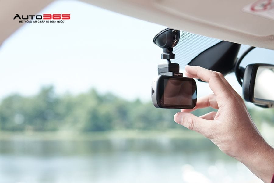 Bạn có thể giám sát camera hành trình từ xa qua điện thoại