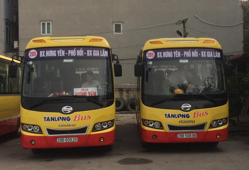 Bến xe Giáp Bát, một điểm khởi hành quan trọng cho các tuyến đến Hưng Yên