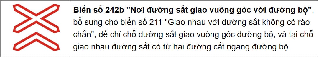 Biển báo nguy hiểm đường có vật liệu rơi, cần sự chú ý cao độ khi điều khiển xe tải van.