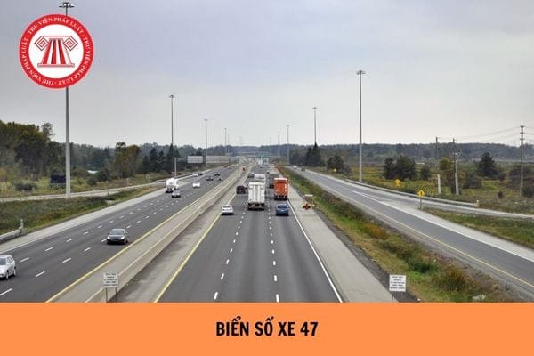 Biển số xe 47 – Ký hiệu đặc trưng của tỉnh Đắk Lắk, minh họa cho phương tiện giao thông