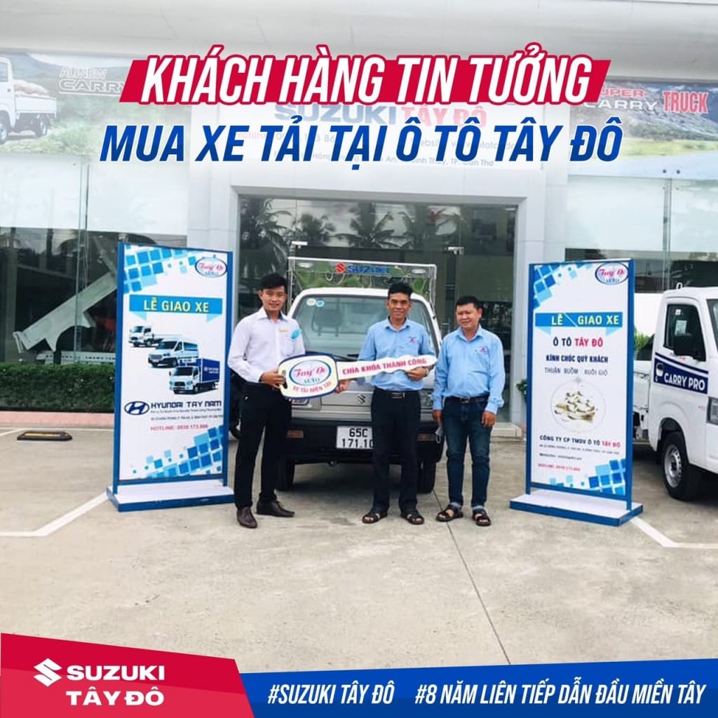 Buổi lễ bàn giao xe tải Suzuki trang trọng, thể hiện sự chuyên nghiệp của đại lý.