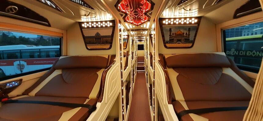 Cabin cung điện tại nhà xe Quang Nghị