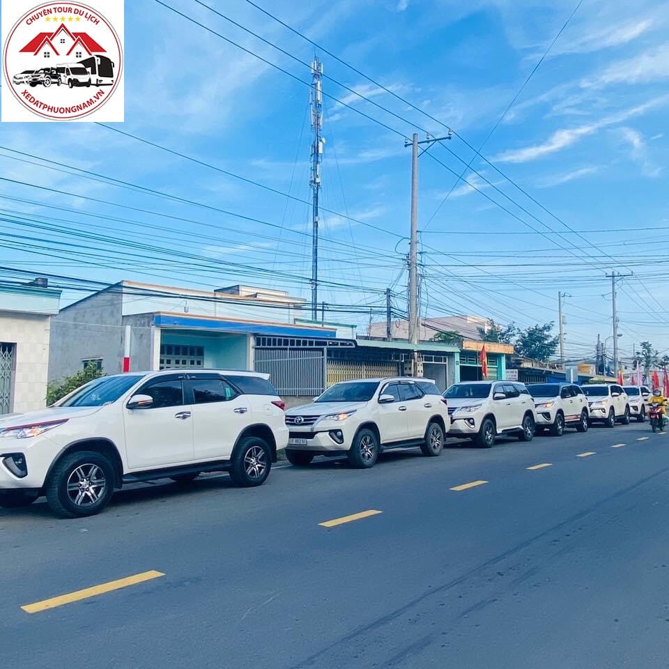 Các dòng xe 7 chỗ tự lái phổ biến và giá thuê khác nhau