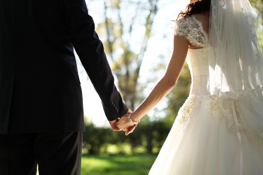 Các tuổi kỵ làm ăn và kết hôn với nữ mạng Ất Sửu 1985