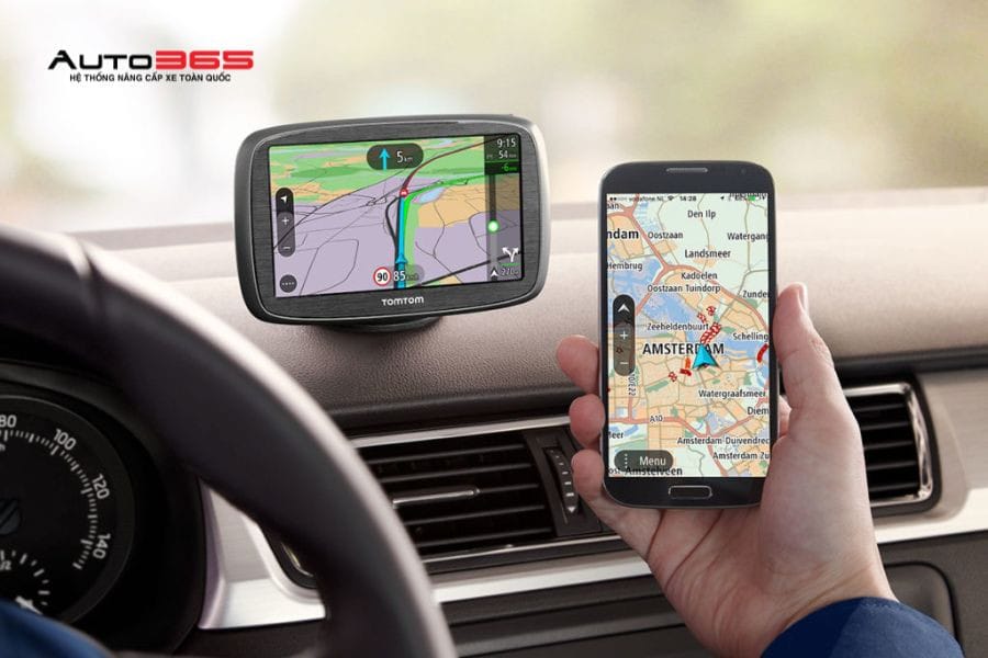 Camera hành trình tích hợp GPS giúp định vị và chỉ đường
