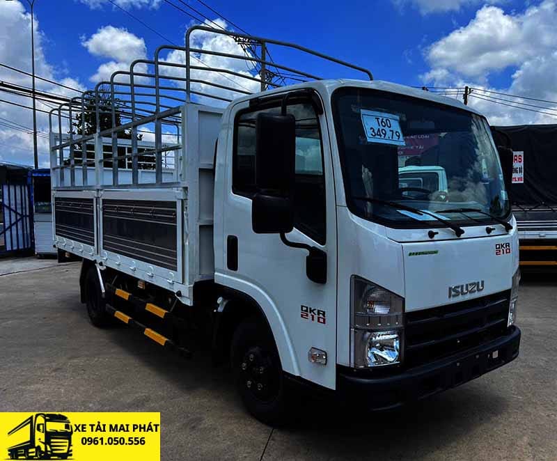 Cận cảnh chi tiết xe Isuzu QKR 210 Euro 5