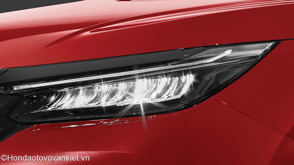 Cận cảnh phần đầu xe Honda City RS với lưới tản nhiệt tổ ong và logo RS dập nổi