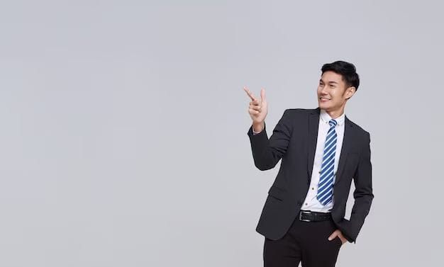 Cặp đôi nắm tay thể hiện sự hòa hợp trong tình duyên và làm ăn của người sinh năm 1972 mệnh gì.
