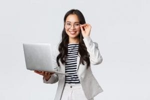Cặp đôi tuổi Nhâm Tuất sinh năm 1982 mệnh gì đang tận hưởng cuộc sống