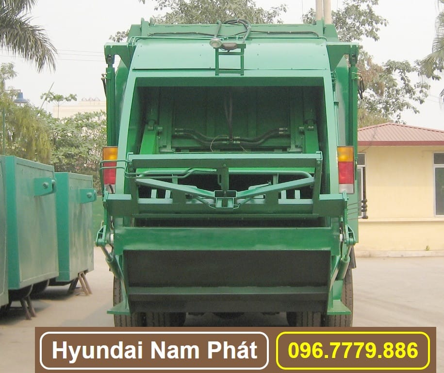 Cấu tạo bên trong thùng chứa rác của xe ép rác Hyundai