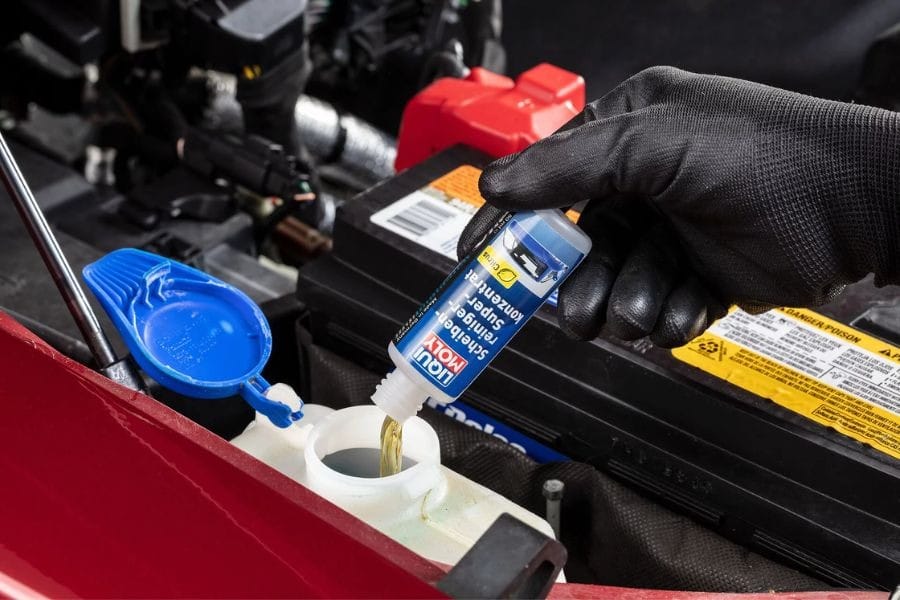 Chai nước lau kính ô tô Liqui Moly cô đặc loại bỏ bụi bẩn và côn trùng