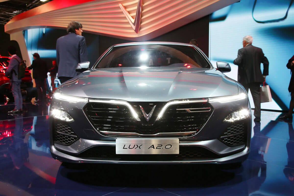 Chi tiết phần đầu xe VinFast Lux A 2019 với lưới tản nhiệt cỡ lớn