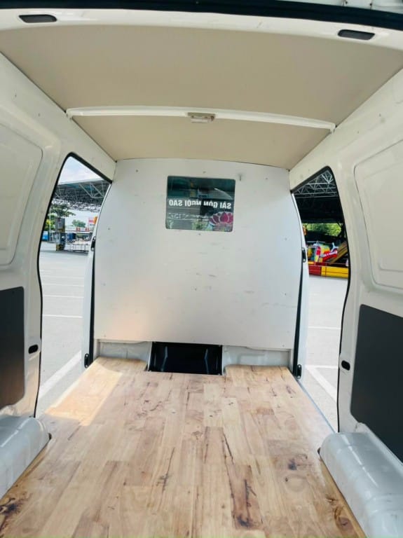 Chi tiết phía sau xe tải van 500kg cũ Suzuki Van