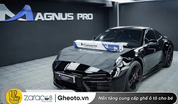 Chi tiết vô lăng và nội thất xe ô tô, nhắc nhở sự cẩn trọng khi quyết định mua xe