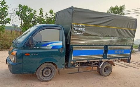 Chiếc xe tải Hyundai Porter H100 1 tấn đời 2015, một lựa chọn phổ biến trên thị trường xe cũ.