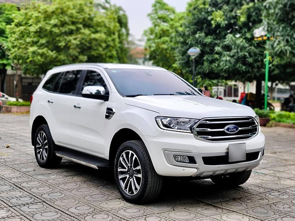 Cho thuê xe Ford Everest tự lái