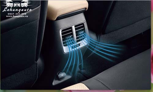Cửa gió điều hòa hàng ghế sau của Hyundai Accent 2022 bản đặc biệt