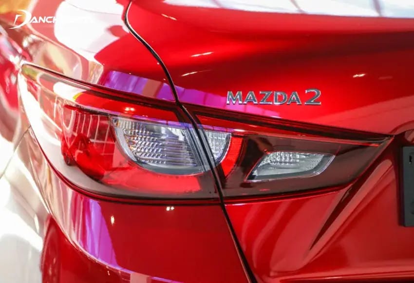 Cụm đèn hậu LED hiện đại, ấn tượng của Mazda 2