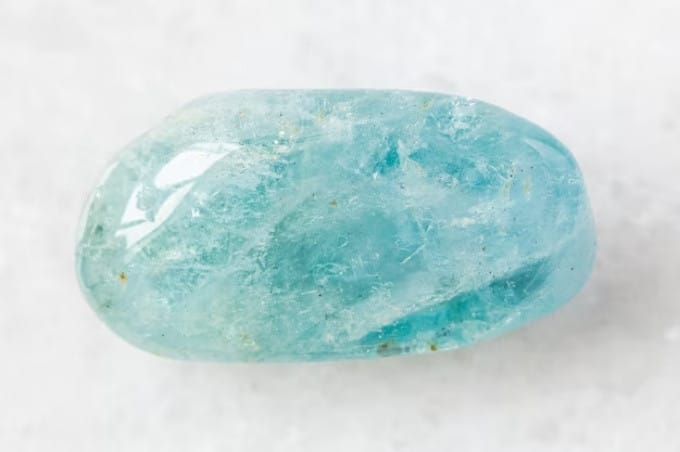 Đá Aquamarine mang lại may mắn và bình an cho tuổi 1997