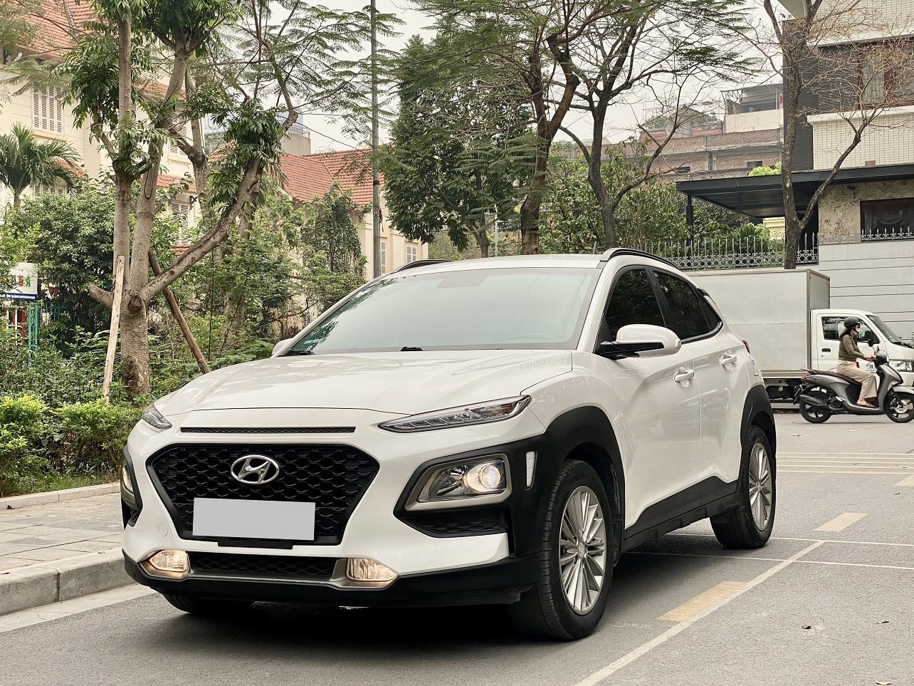 Dàn xe 4-5 chỗ đời mới, bao gồm Hyundai Accent và Kia K3, sẵn sàng cho thuê tự lái quận 7