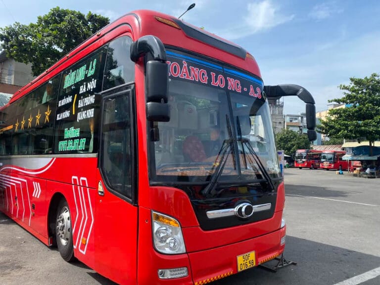Dàn xe khách chất lượng cao của Hoàng Long TN Hà Nội Nha Trang