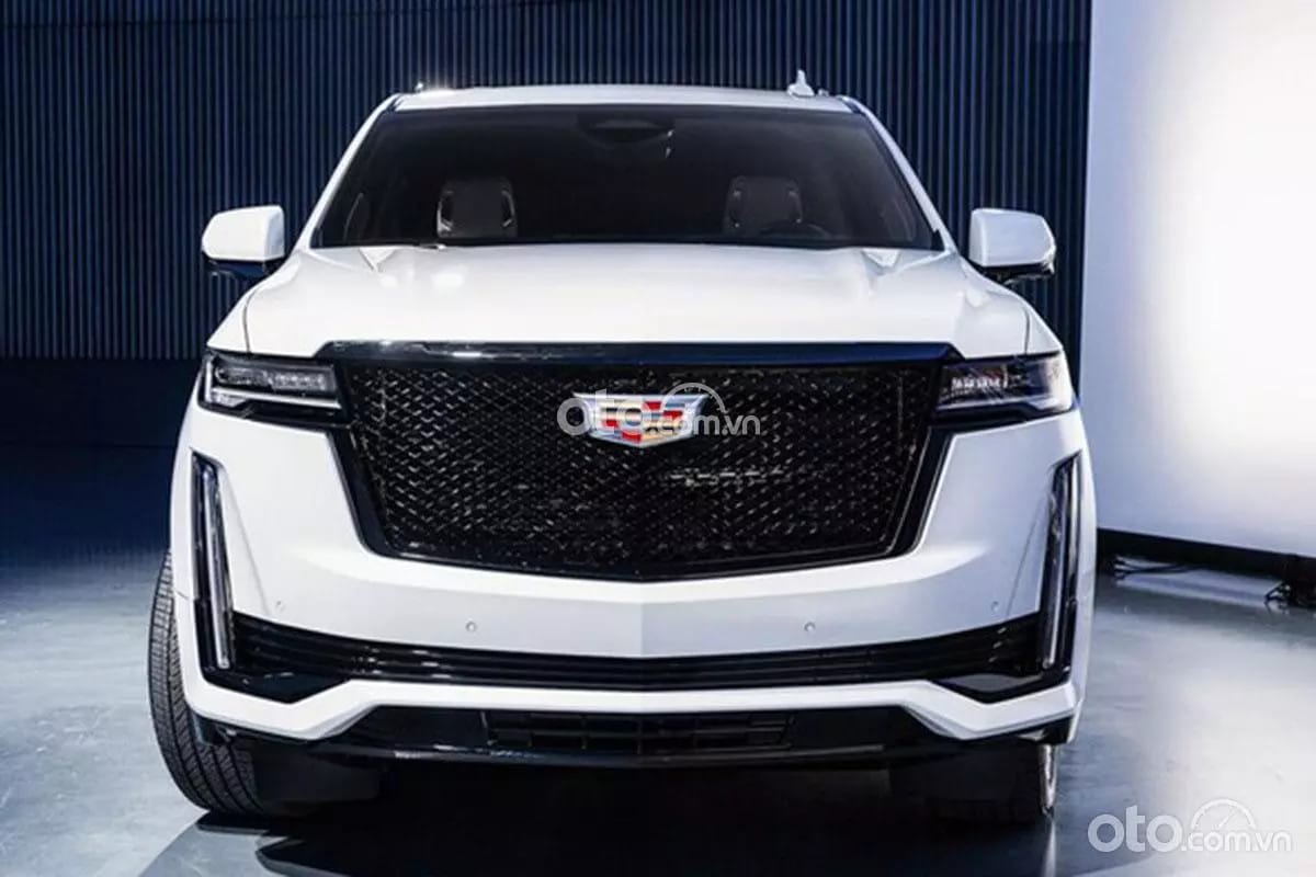 Đầu xe Cadillac Escalade 2023 với lưới tản nhiệt lớn và đèn pha LED tinh xảo