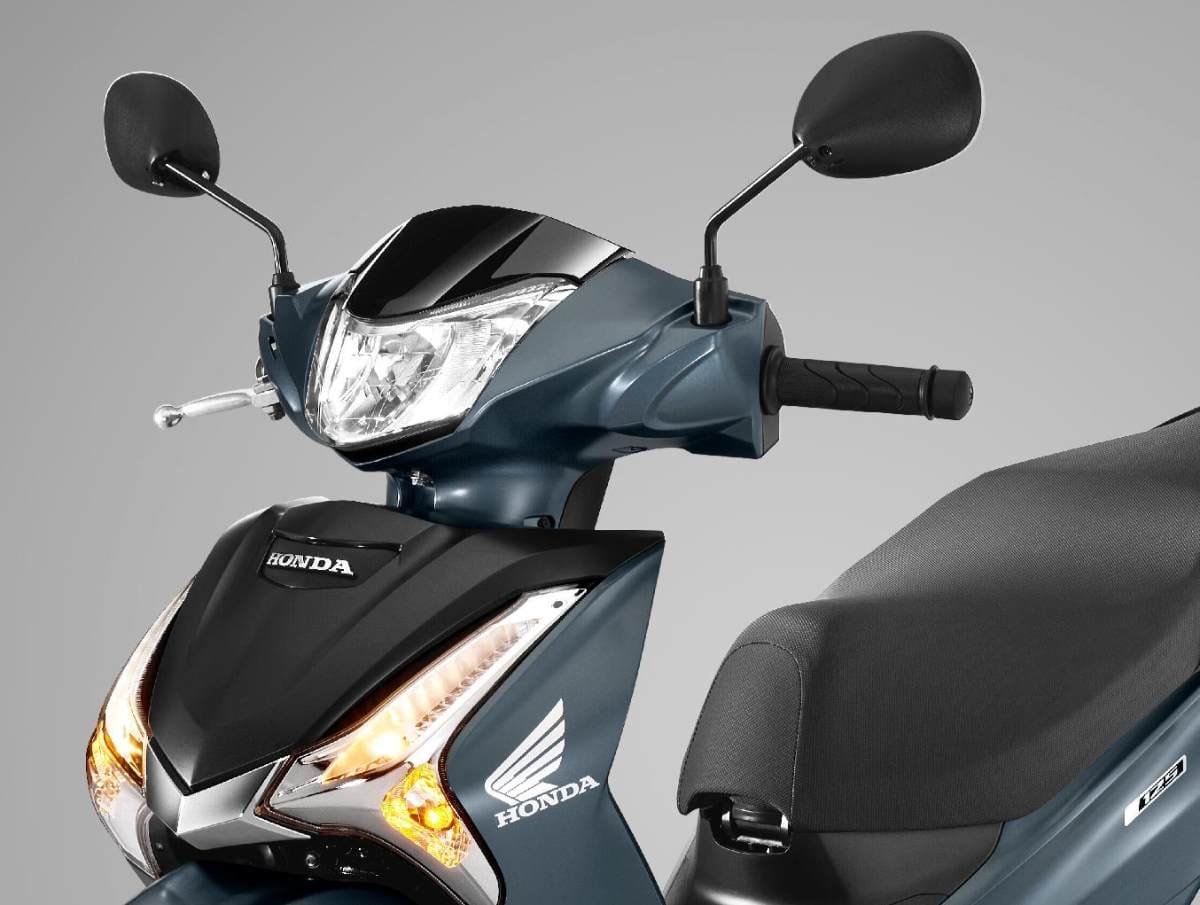 Đầu xe Honda Future 125 FI với thiết kế thể thao, đèn LED hiện đại, tập trung vào vẻ ngoài mạnh mẽ.