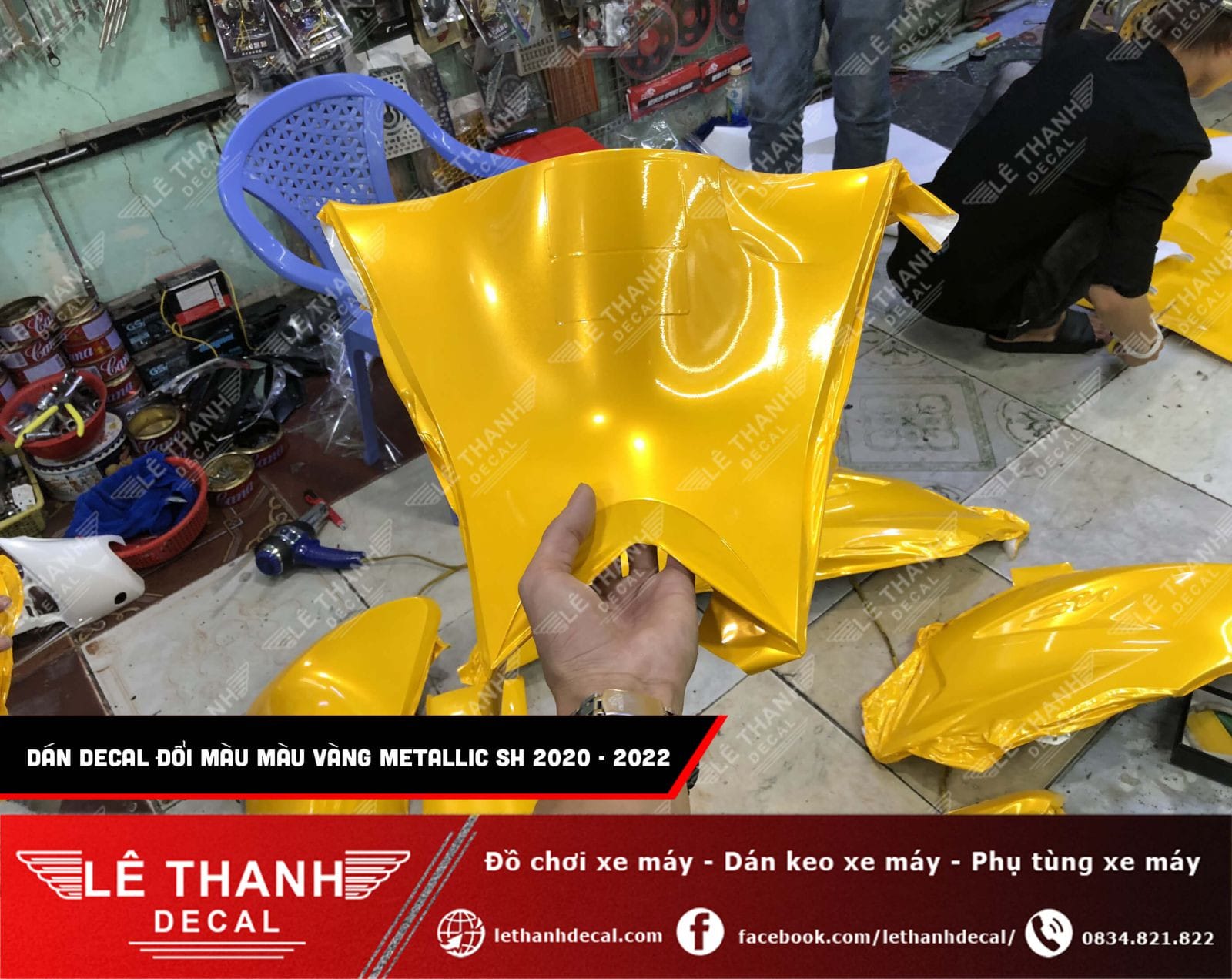 Decal metalic đổi màu xe máy