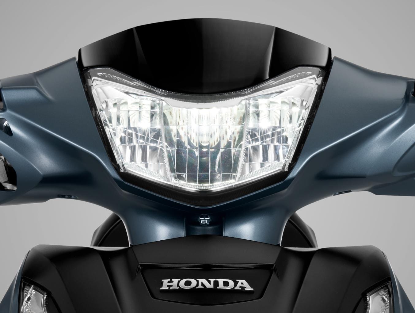 Đèn pha LED cao cấp của Future 125 FI 2024