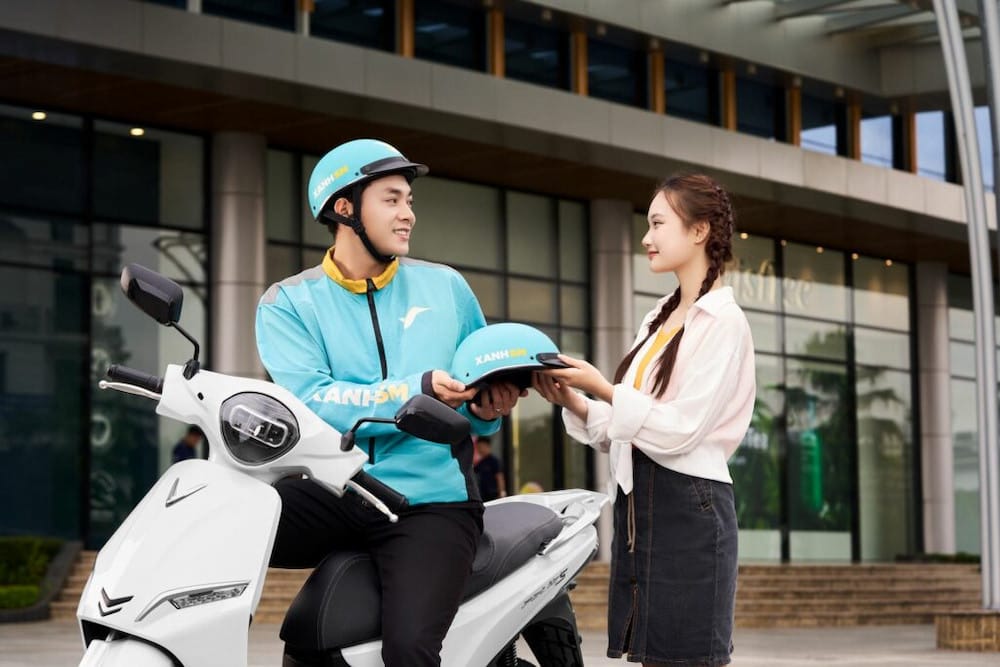 Di chuyển nhanh chóng đến Lăng Bác bằng Xanh SM, phương tiện hiện đại và tiện lợi