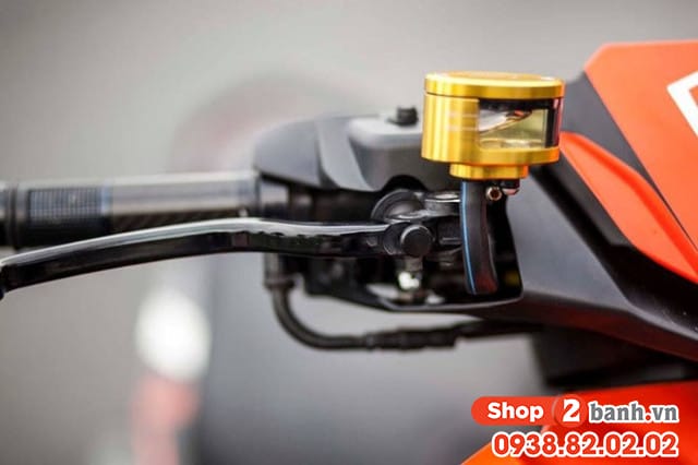 Dịch vụ thay dầu phanh xe máy