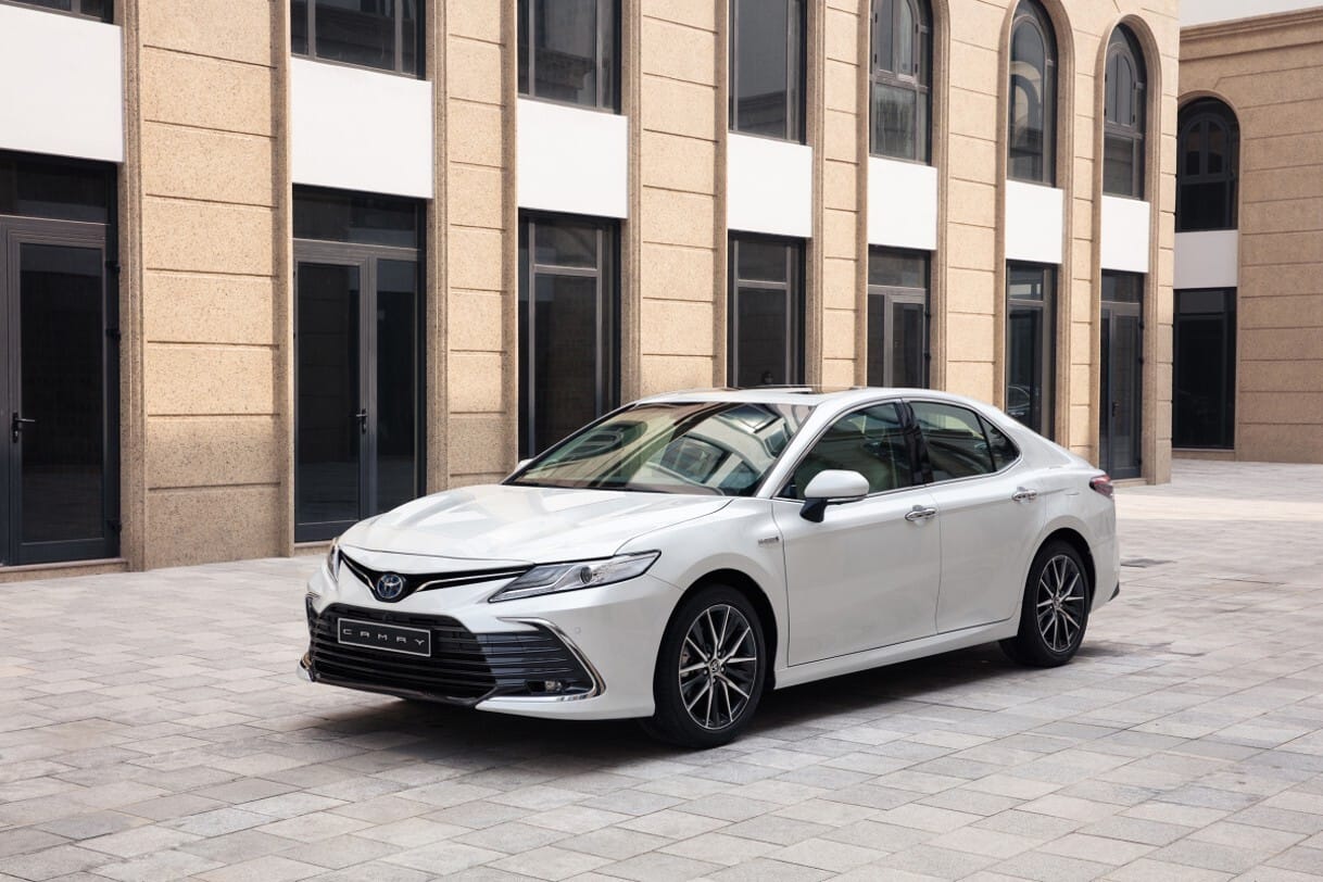 Diện mạo sang trọng của Toyota Camry, một trong các dòng xe Toyota 5 chỗ cao cấp
