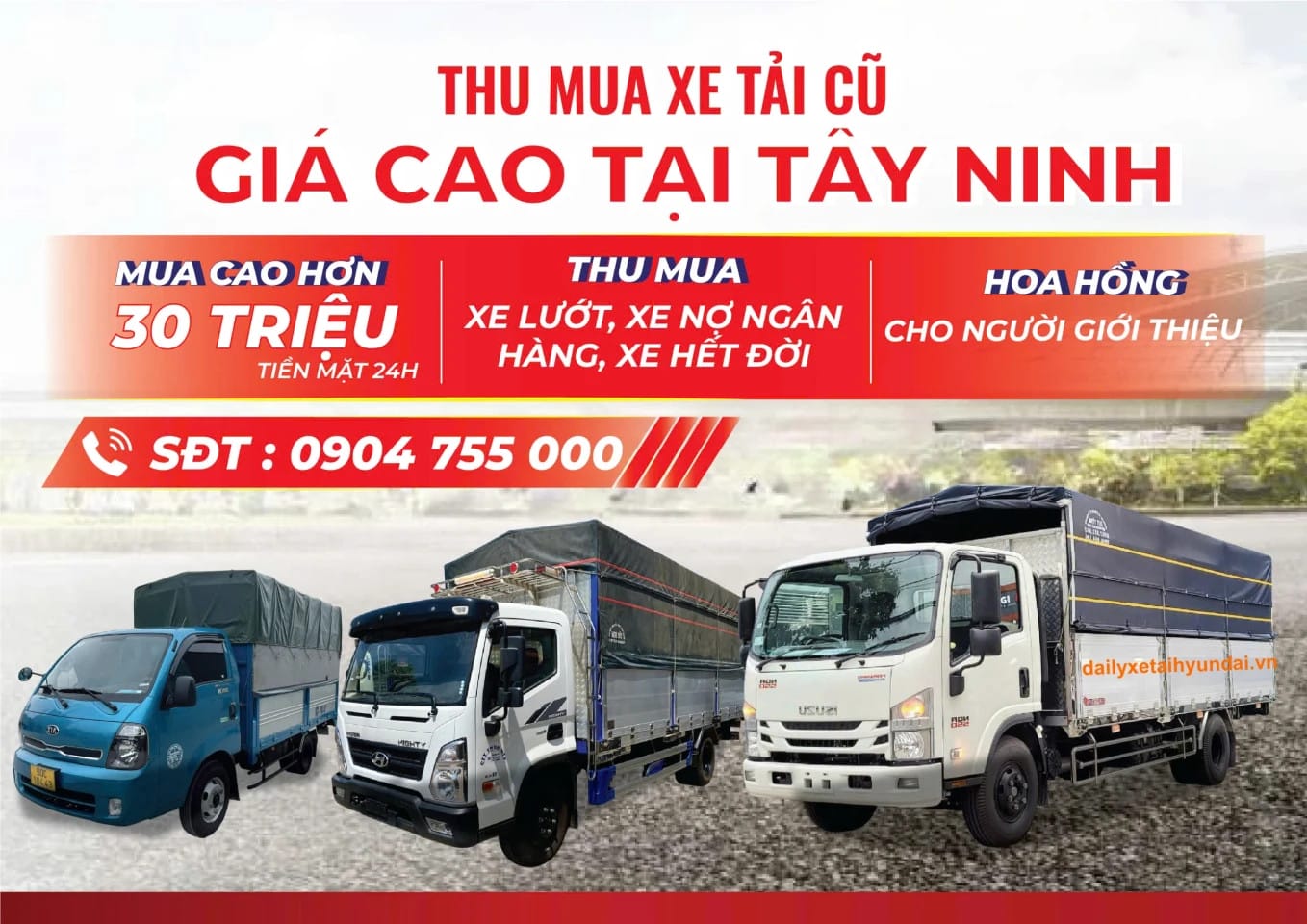 Đội ngũ chuyên viên tư vấn đang thẩm định xe tải cũ tại Tây Ninh.