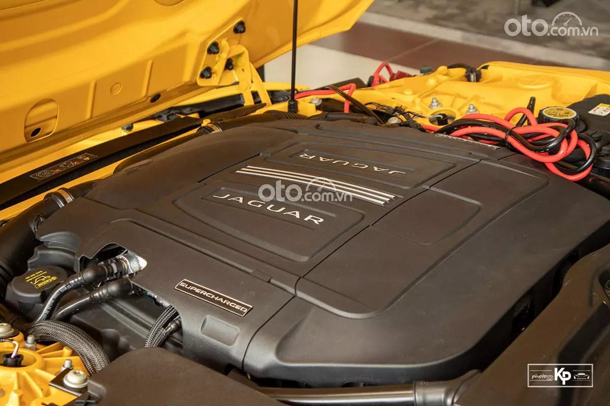 Động cơ hiệu suất cao của Jaguar F-Type