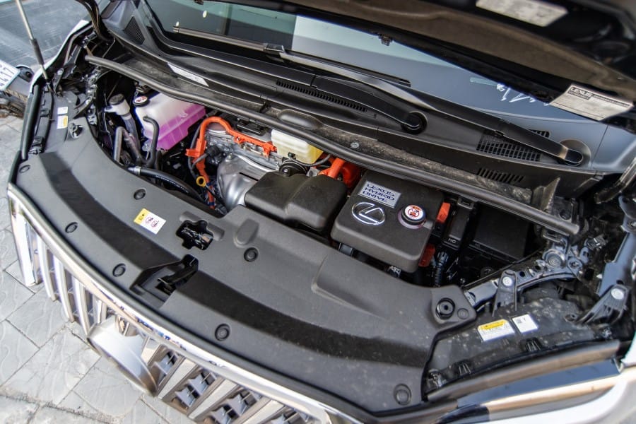 Động cơ hybrid Lexus LM300h cho hiệu suất mạnh mẽ và tiết kiệm nhiên liệu