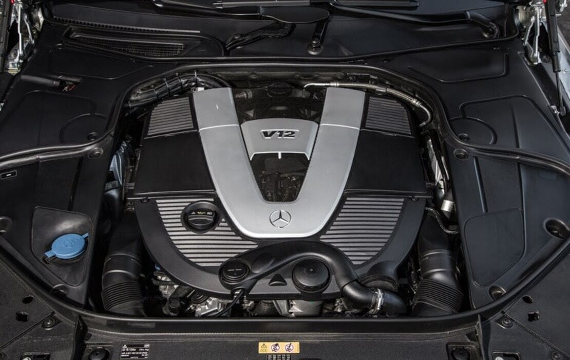 Động cơ mạnh mẽ của Mercedes-Maybach S600