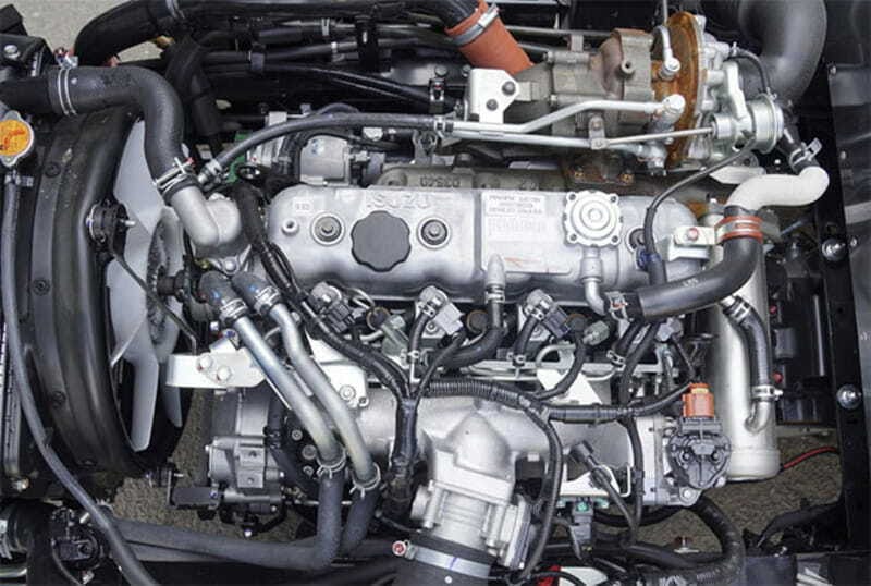 Động cơ mạnh mẽ của xe Isuzu QKR 210