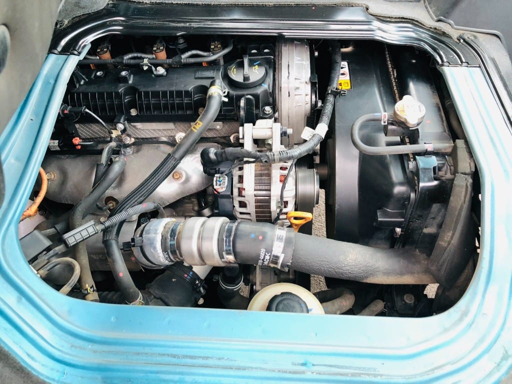 Động cơ xe KIA K250 cũ đời 2019 vẫn giữ được vẻ đẹp