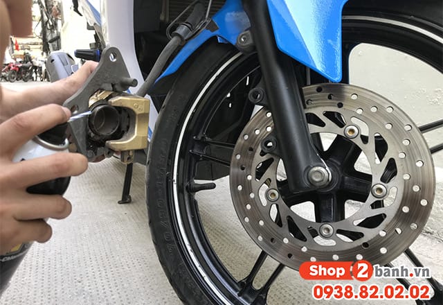 Động cơ xe máy bị bó máy