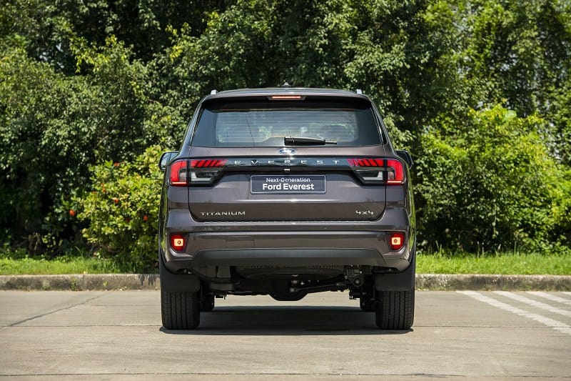 Đuôi xe Ford Everest 2025