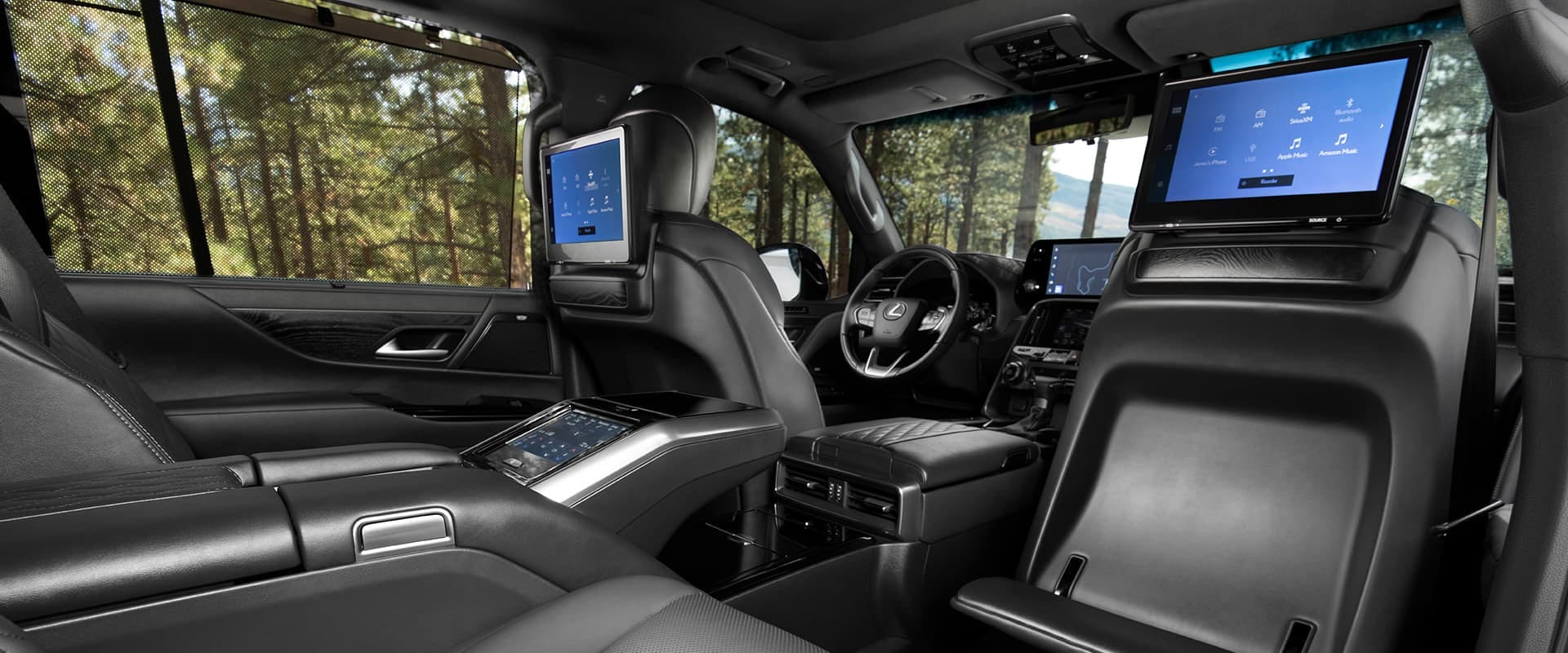 Ghế ngồi thương gia cao cấp của Lexus LX600 4 chỗ với chức năng massage và điều chỉnh điện