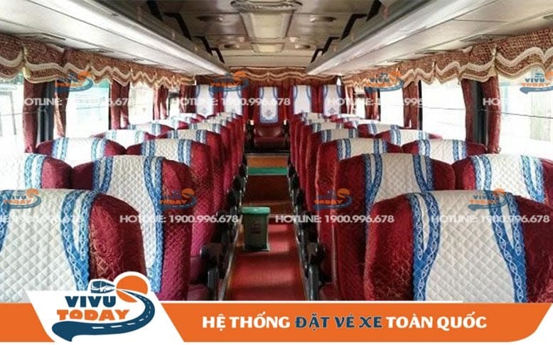 Ghế ngồi tiện nghi bên trong xe khách Kim Mạnh Hùng